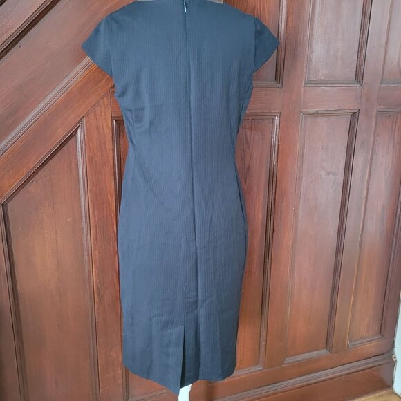 Talbots Womens Pinstripe Sheath Dress Size 6 Navy Wool Blend V-Neck Cap Sleeves - Picture 4 of 6